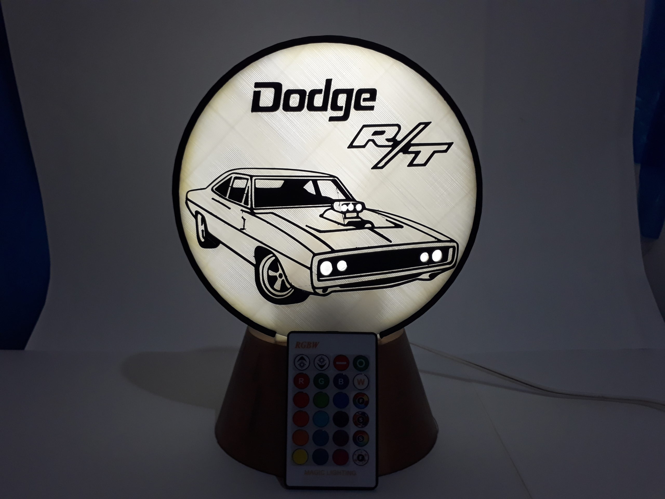 luminária Dodge Charger R/T Led e RGB de mesa