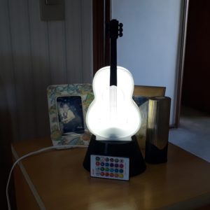 Abajur exclusivo Luminária Violão com LED e RGB